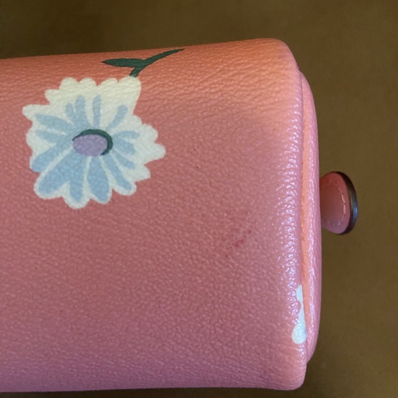 Coach cosmetic case Daisy print - Picture 3 of 6